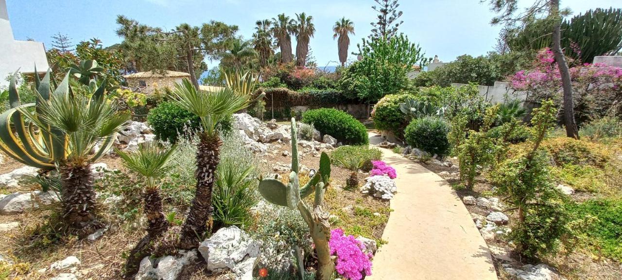 A Due Passi Dal Mare Con Piscina Villa Fontane Bianche Exterior photo
