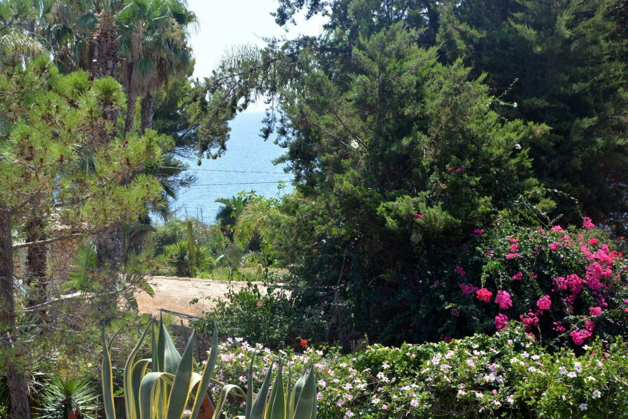 A Due Passi Dal Mare Con Piscina Villa Fontane Bianche Exterior photo